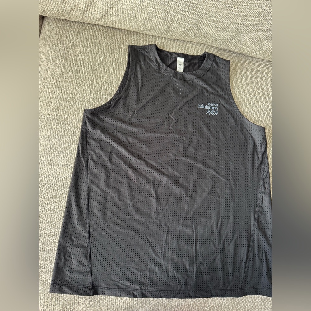 lululemon athletica Women’s Black Sleeveless Shirt